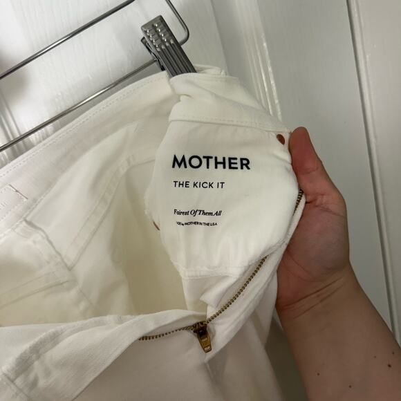 Mother The Kick It Jeans in Fairest of Them All 27 - Picture 11 of 12